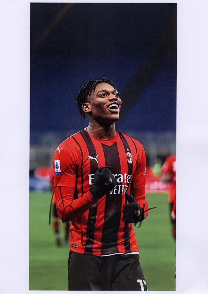Autografo di Rafael Le o Fotografia Esultanza A.C Milan 2021 22